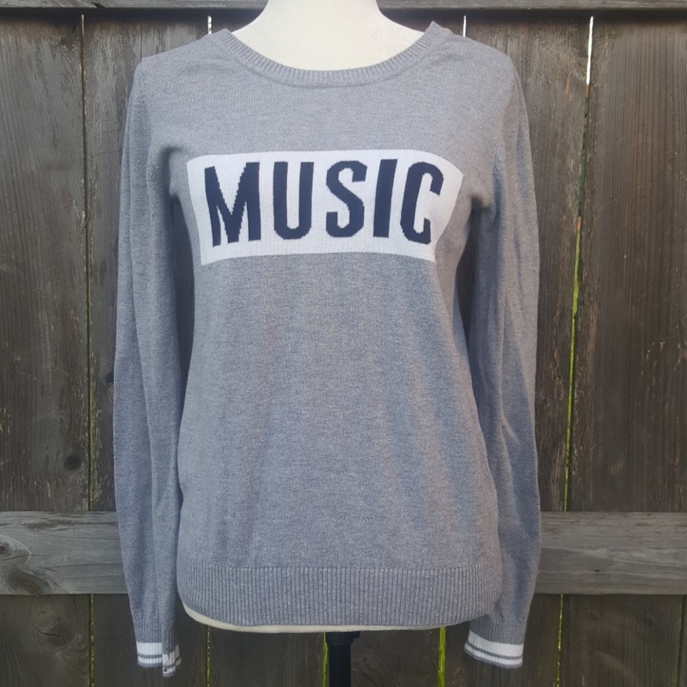 Garage Grey White Varsity Music Sweater M